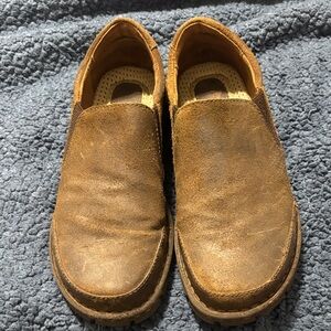 Men’s born slip on suede shoes, size 9
